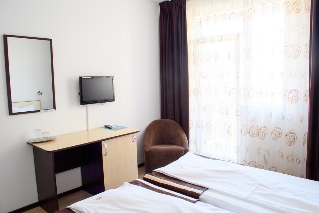 Hotel Clas Eforie Bagian luar foto