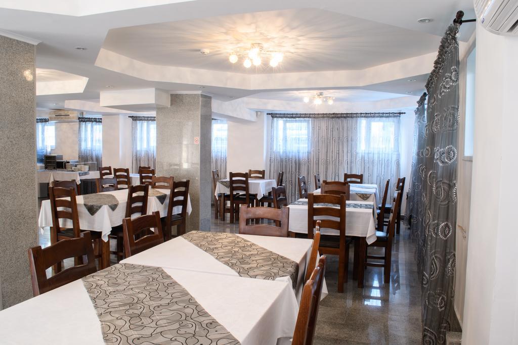 Hotel Clas Eforie Bagian luar foto
