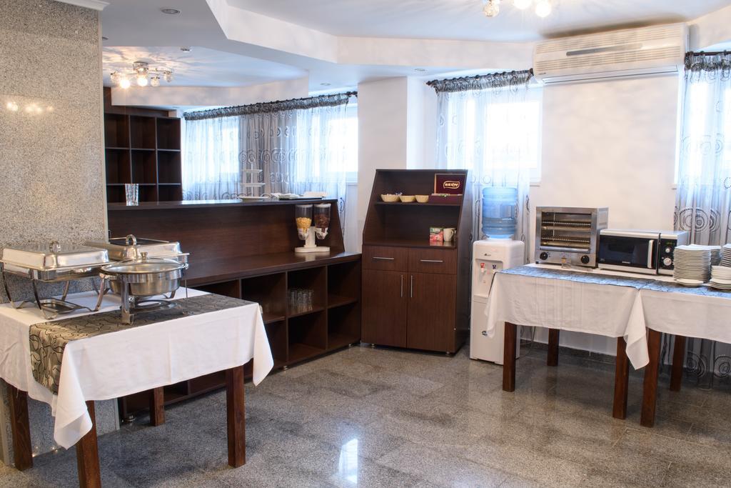 Hotel Clas Eforie Bagian luar foto